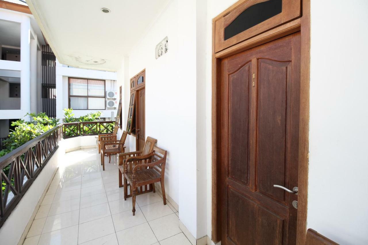 Airy Kartika Plaza Gang Melati 1 Bali Hotel Kuta Lombok Buitenkant foto