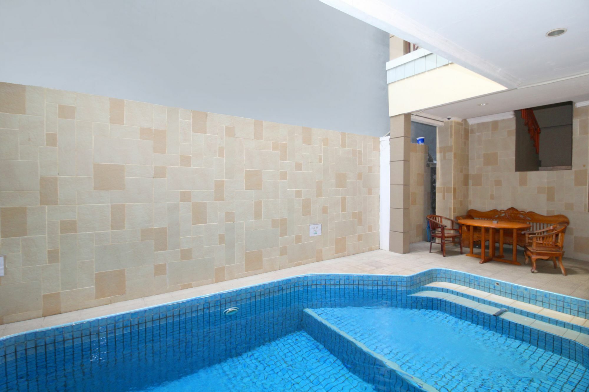 Airy Kartika Plaza Gang Melati 1 Bali Hotel Kuta Lombok Buitenkant foto