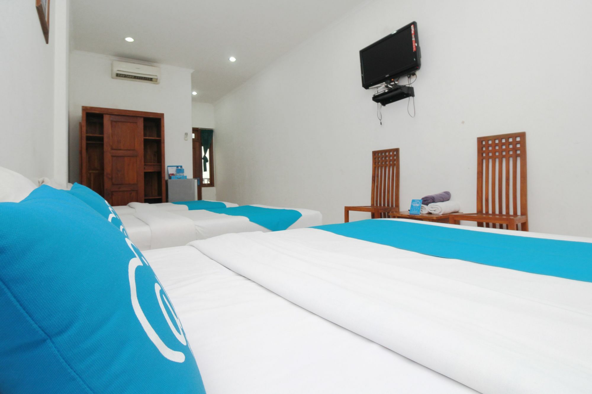 Airy Kartika Plaza Gang Melati 1 Bali Hotel Kuta Lombok Buitenkant foto