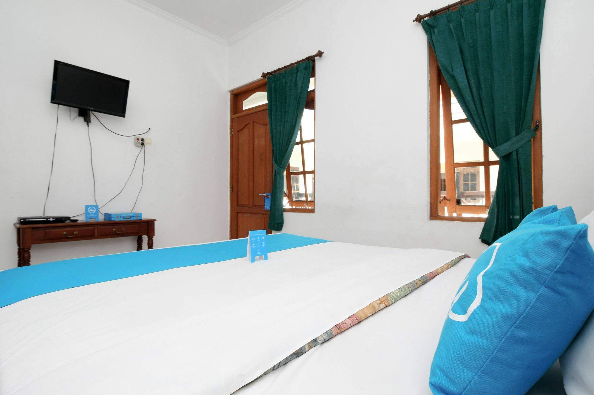 Airy Kartika Plaza Gang Melati 1 Bali Hotel Kuta Lombok Buitenkant foto